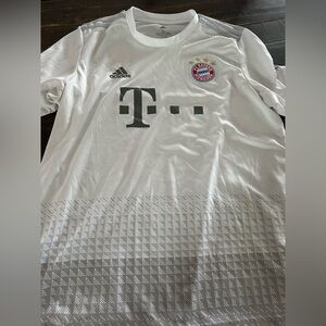 FC Bayern Munich XL tee